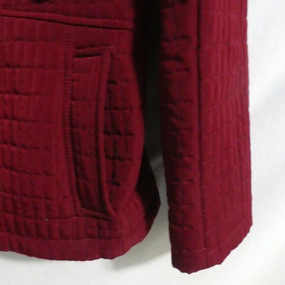 GALLERY | large | Burgundy Quilted Zip-Up Jacket | Button Waist Details - Picture 9 of 16
